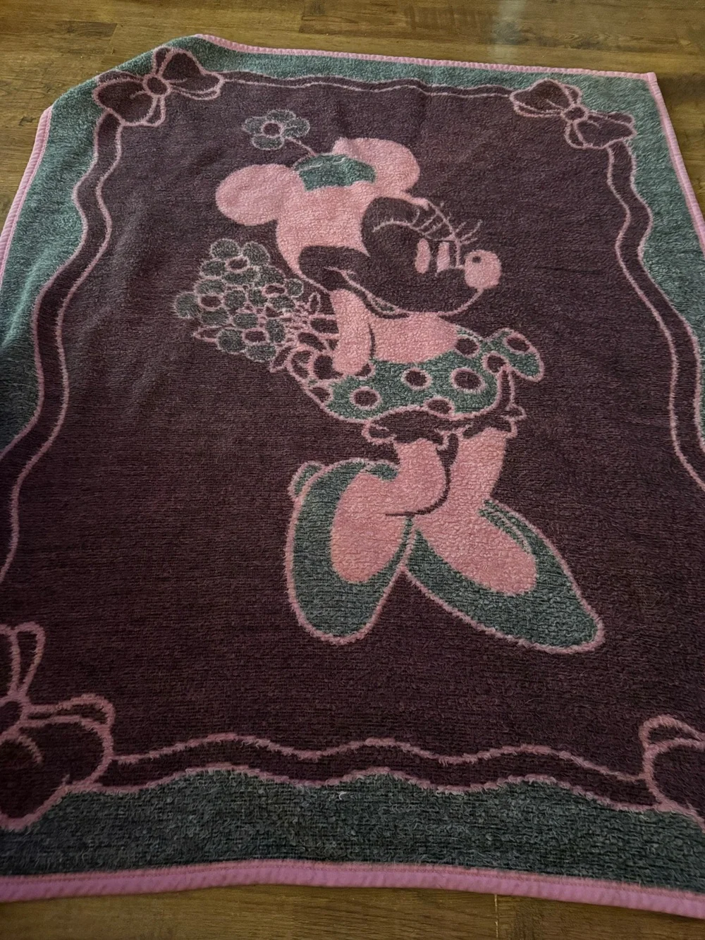 Biederlack Walt Disney Vintage Minnie Mouse EUC reversible child’s blanket coll